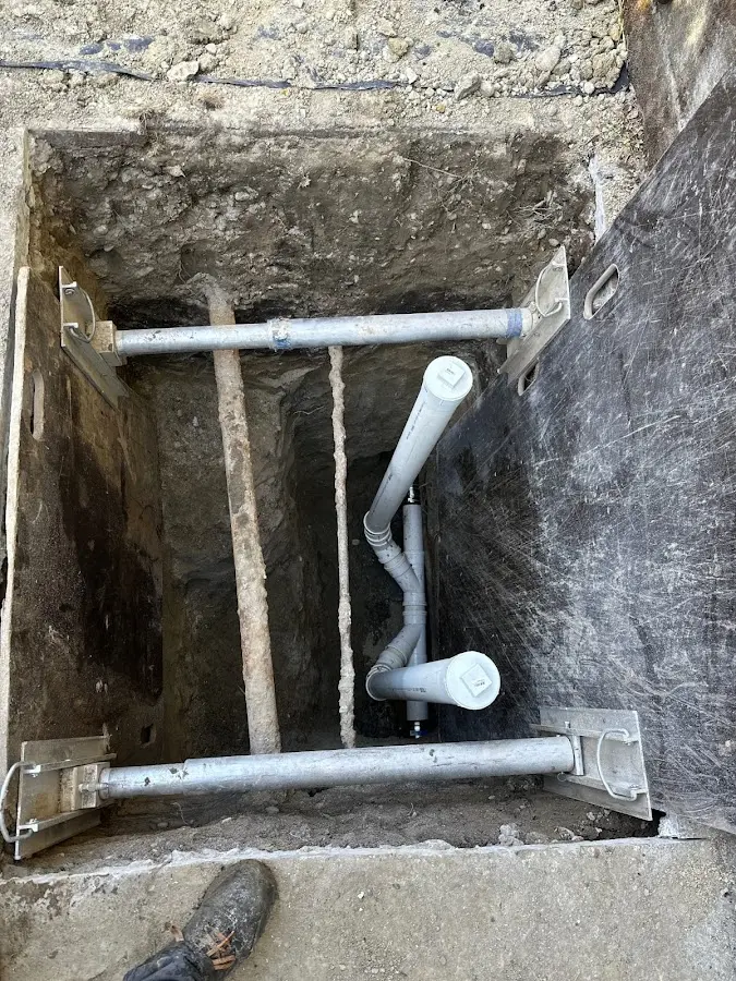 Experienced plumber completing Drain Cleaning work in Orange